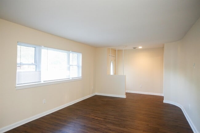 Building Photo - 6914 Juniper Rd