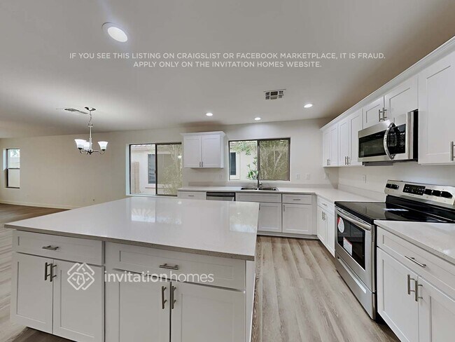 Building Photo - 3124 W Alta Vista Rd