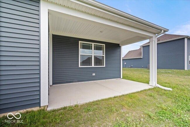 Building Photo - 2285 Pne Vly Dr