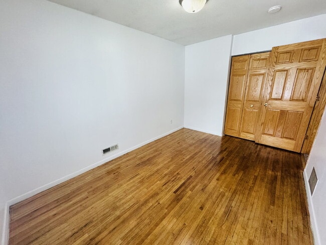 Building Photo - Single Family Home with 4-Bedrooms and 2 bathrooms in Coon Rapids