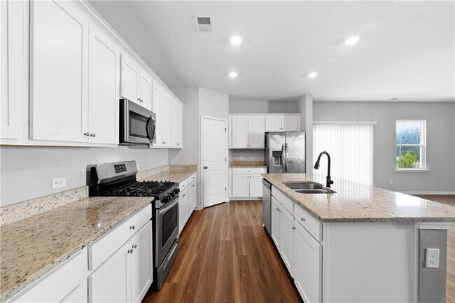 Building Photo - 21 Golden Eagle Pkwy