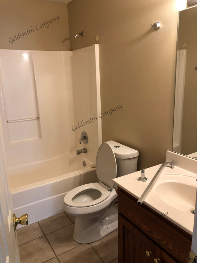 Building Photo - "3-Bed Duplex with 2 Full Baths at 209-A Springfield Circle, Easley!"