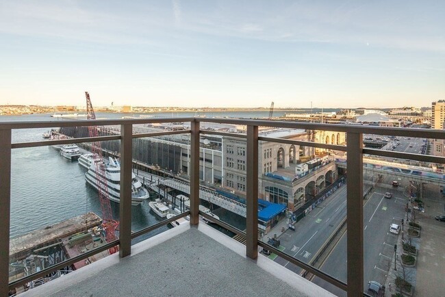 Building Photo - 133 Seaport Blvd