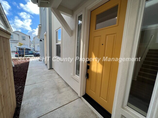 Building Photo - AVAILABLE JULY - Spacious Home in San Luis Ranch - 4 Bed / 3.5 Bath