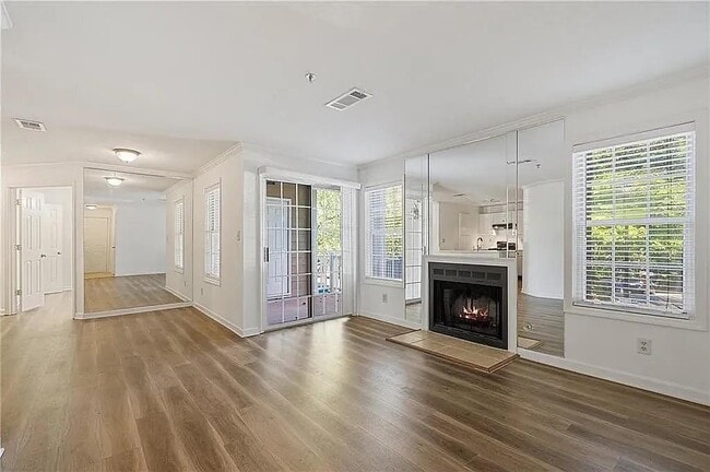 Building Photo - 2212 River Heights Ct SE