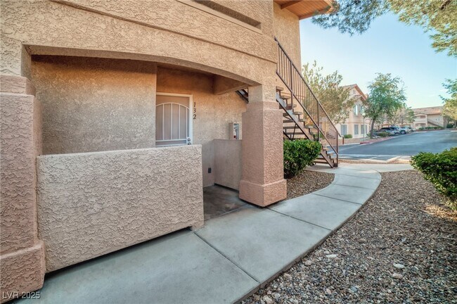 Building Photo - 8450 Alta Dr