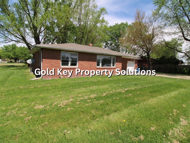 Building Photo - NORTH ANDERSON 3 BR 1 BA Brick Ranch with Central Air and Garage (NO SECTION 8)