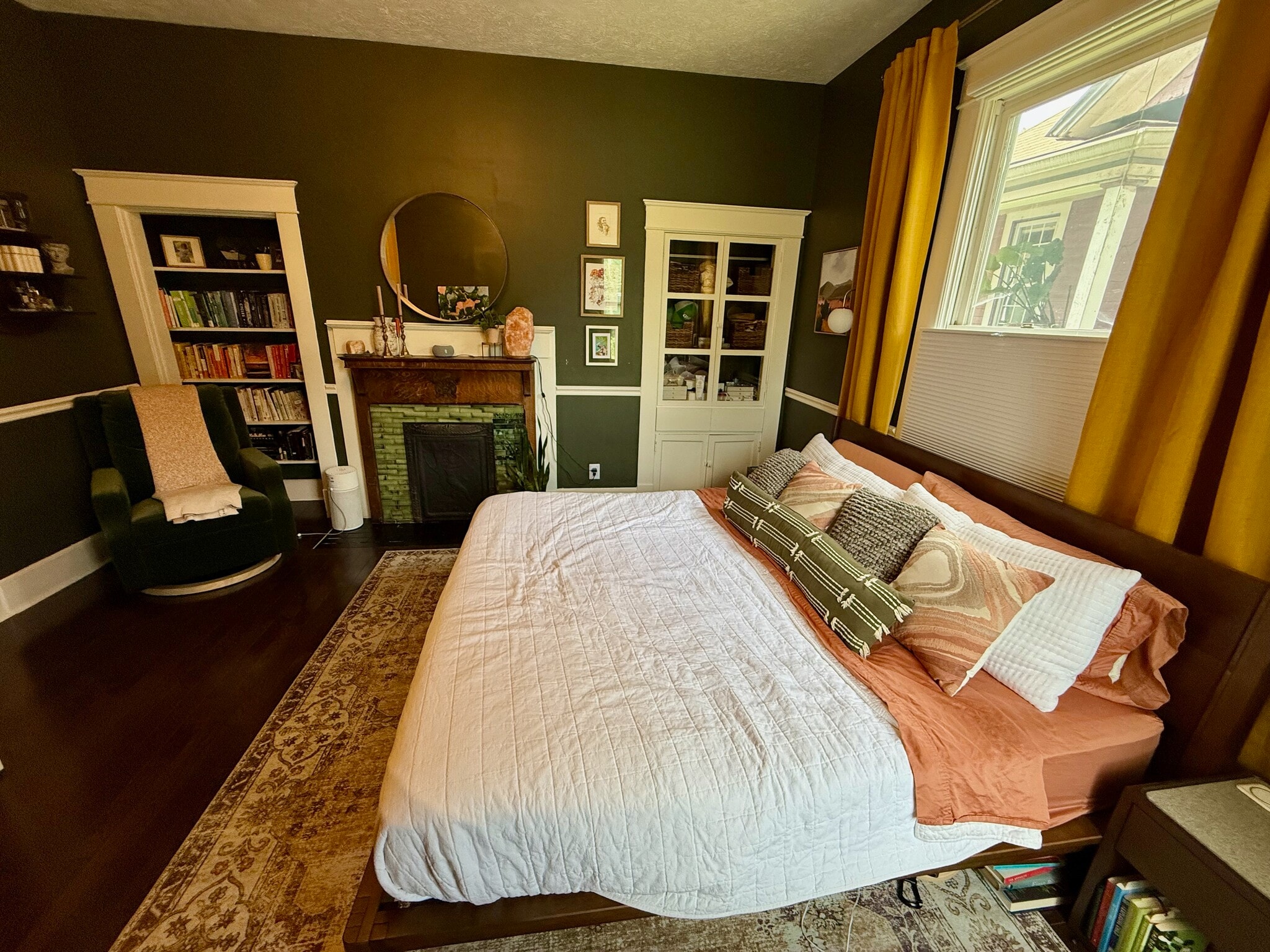 Building Photo - 918 Gratz St