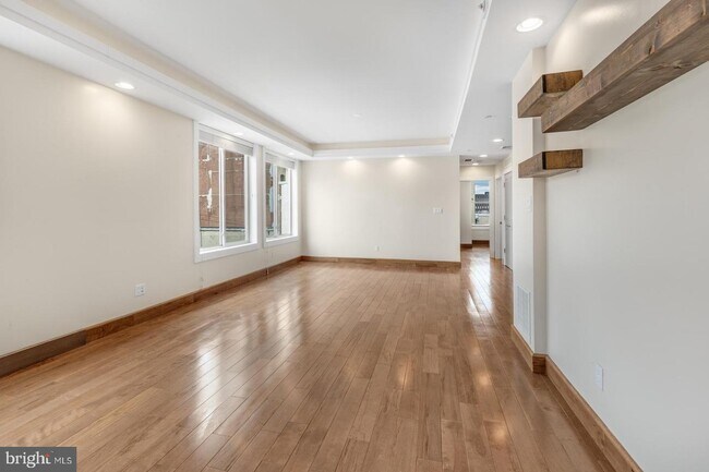 Building Photo - 1241 Buttonwood St