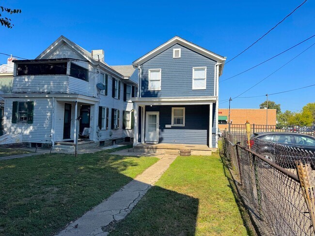 Building Photo - 3 Bedroom Home in Downtown Hamilton