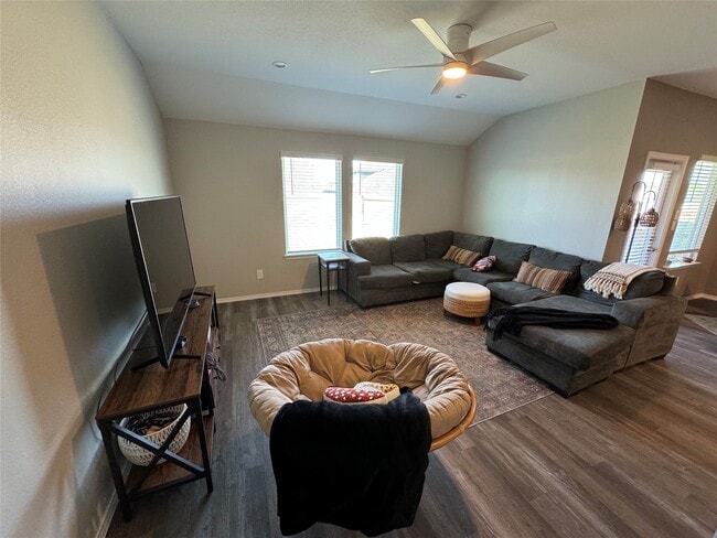 Building Photo - 40619 Pine Spruce Ln