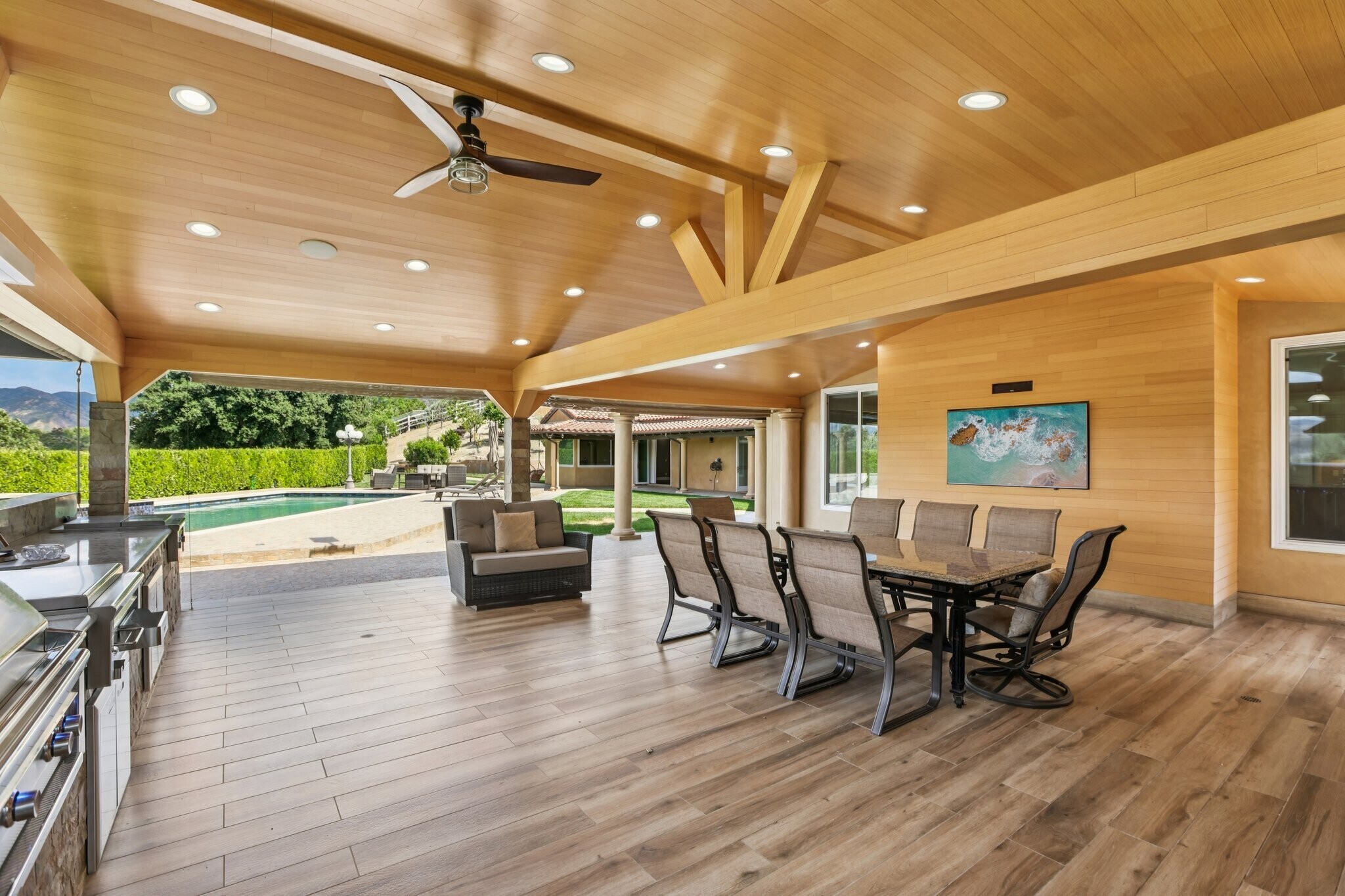 Building Photo - 27048 Triumph Ave