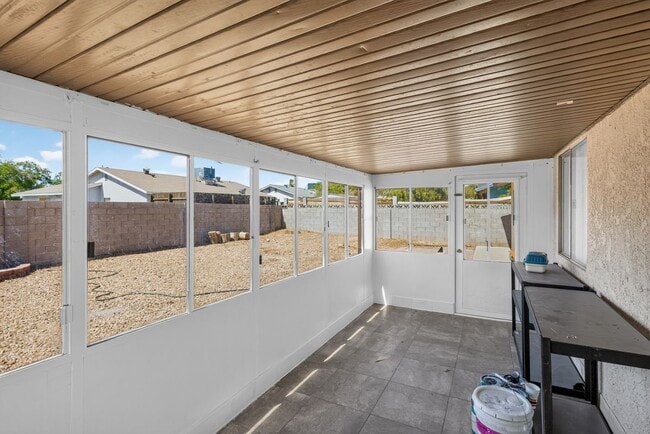 Building Photo - 6417 Placer Dr