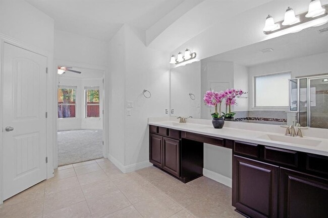 Building Photo - 5724 Siragusa Dr