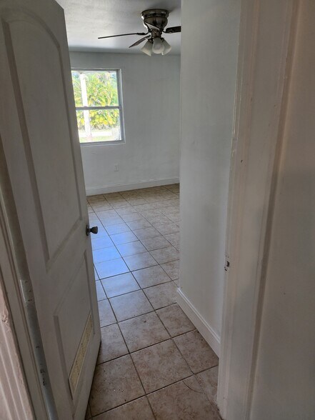 Building Photo - 25445 Shore Dr