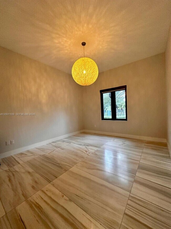 Building Photo - 223 NW 129th Ave