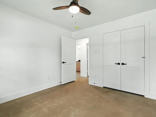 Building Photo - 1004 Branch St