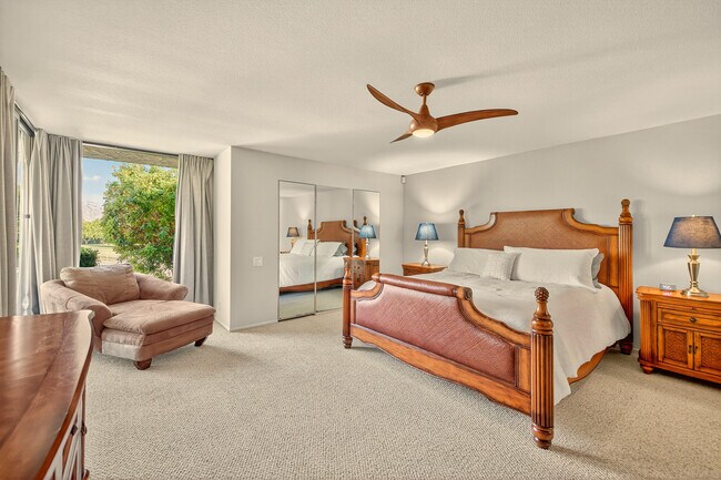 Building Photo - 1570 S La Verne Way
