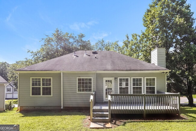 Building Photo - 4818 Clove Dr SW