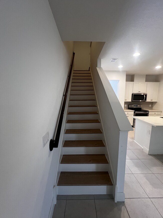 Building Photo - 15467 Sugar Citrus Dr