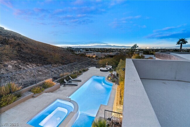 Building Photo - 1635 Liege Dr