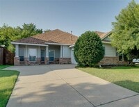 Building Photo - 9724 Water Tree Dr