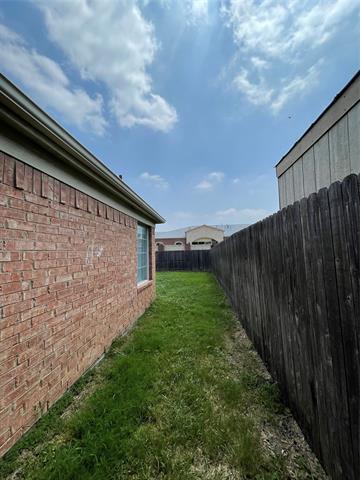 Building Photo - 6004 Cave River Dr