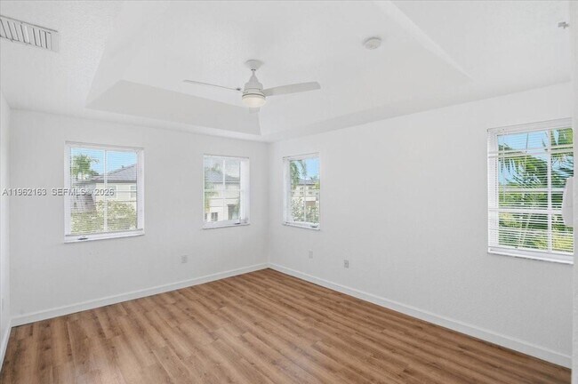 Building Photo - 4435 SW 160th Ave