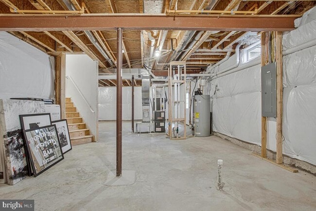 Building Photo - 408 Kosmill Dr