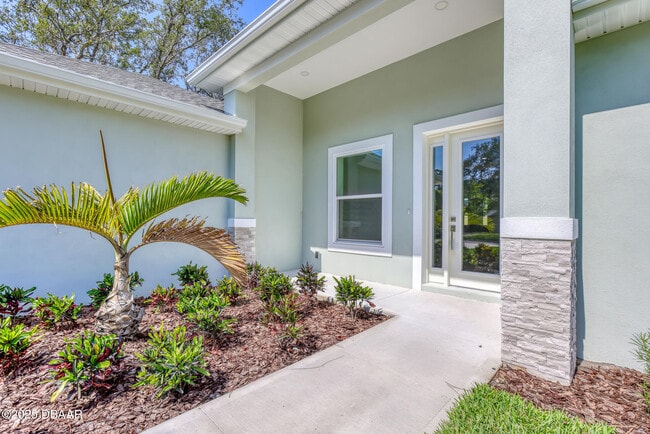 Building Photo - 2894 Hardy Ave