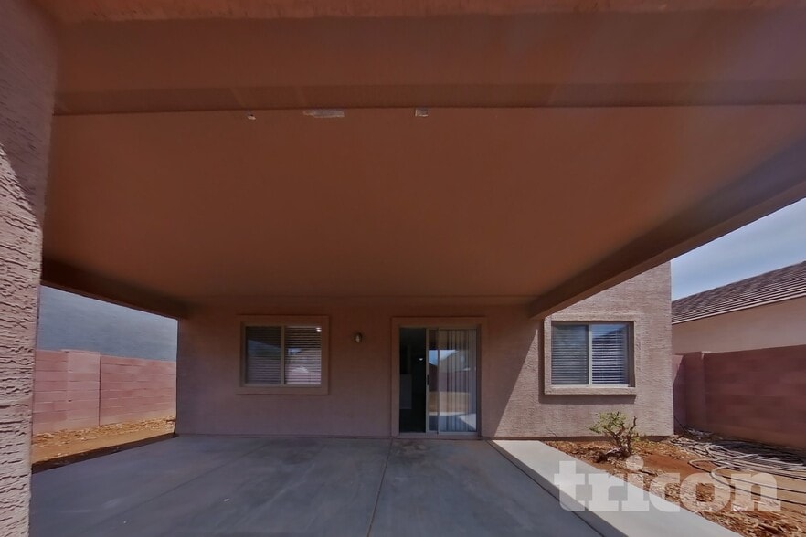 Building Photo - 3315 W Fraktur Rd