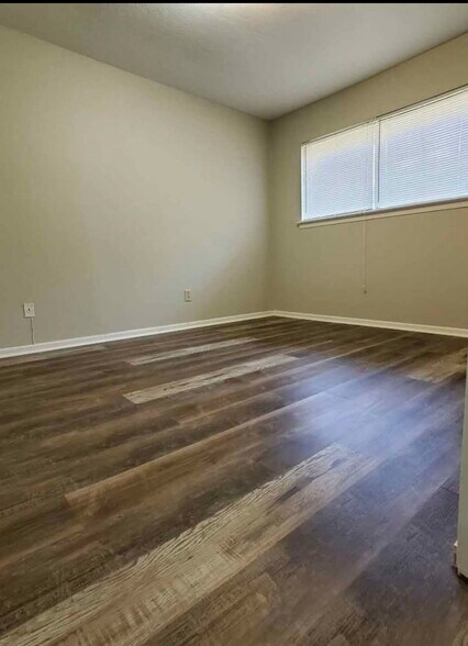 Building Photo - 7455 Calder Ave