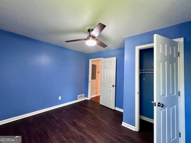 Building Photo - 2475 Hogan Rd