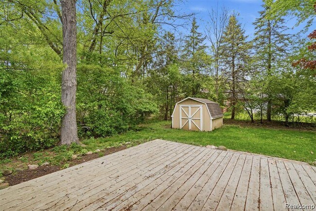 Building Photo - 2478 Hiller Rd
