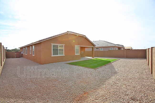 Building Photo - 16378 W Charlotte Dr