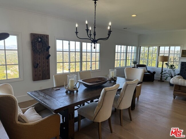 Building Photo - 456 S McKnight Rd