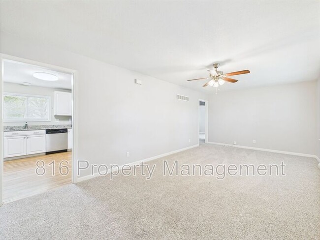 Building Photo - 10525 Skiles Ave