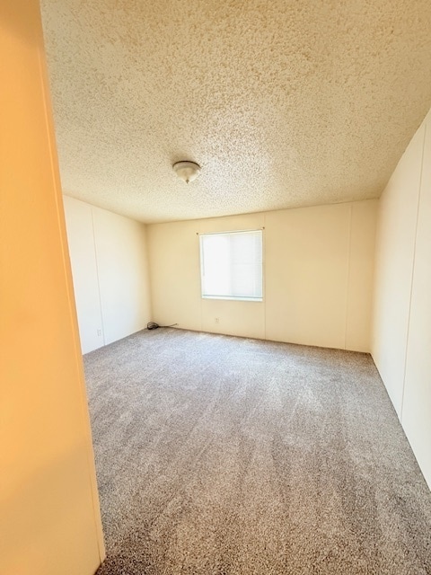 Building Photo - HOUSE FOR RENT