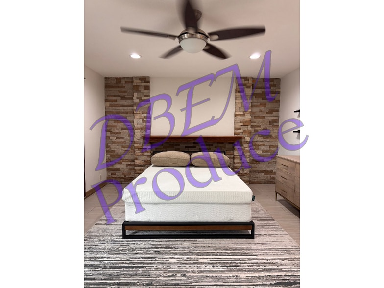 Building Photo - 805 Golden Prados Dr