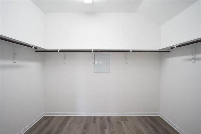 Building Photo - 236 Tanda Ln