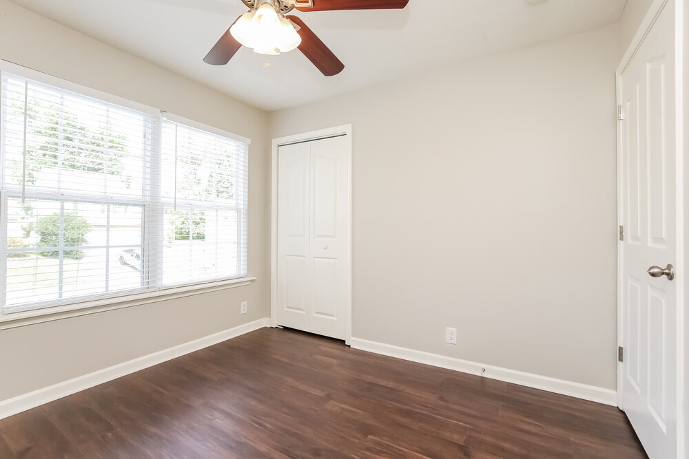 Building Photo - 8632 Lawson Dr