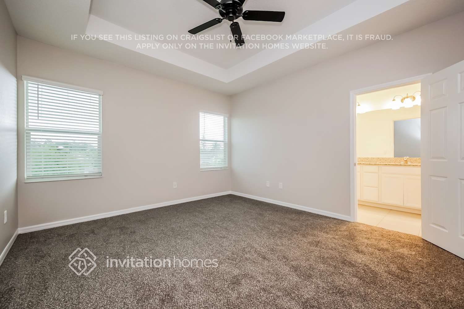Building Photo - 4265 Gumbo Limbo Dr