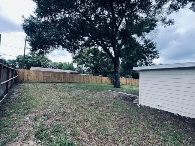 Building Photo - 5323 Satsuma Dr