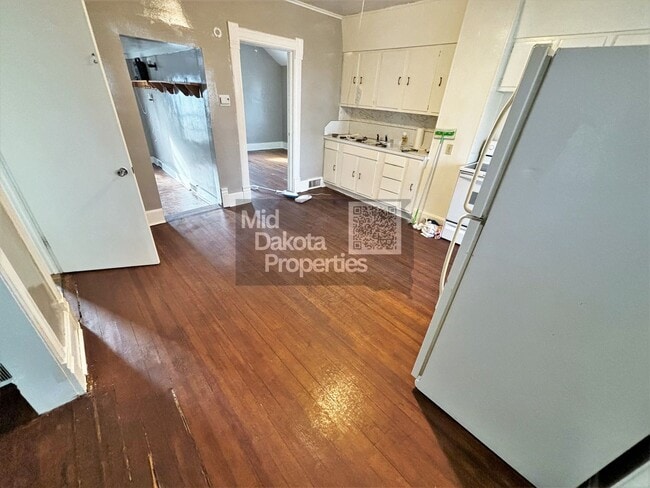 Building Photo - 735 S Wisconsin- 5 bedroom, 2 bathroom house