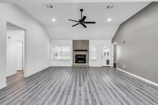 Building Photo - 2402 Blue Mist Ct