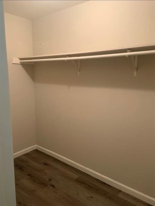 Building Photo - 3211 Highland Laurels Dr