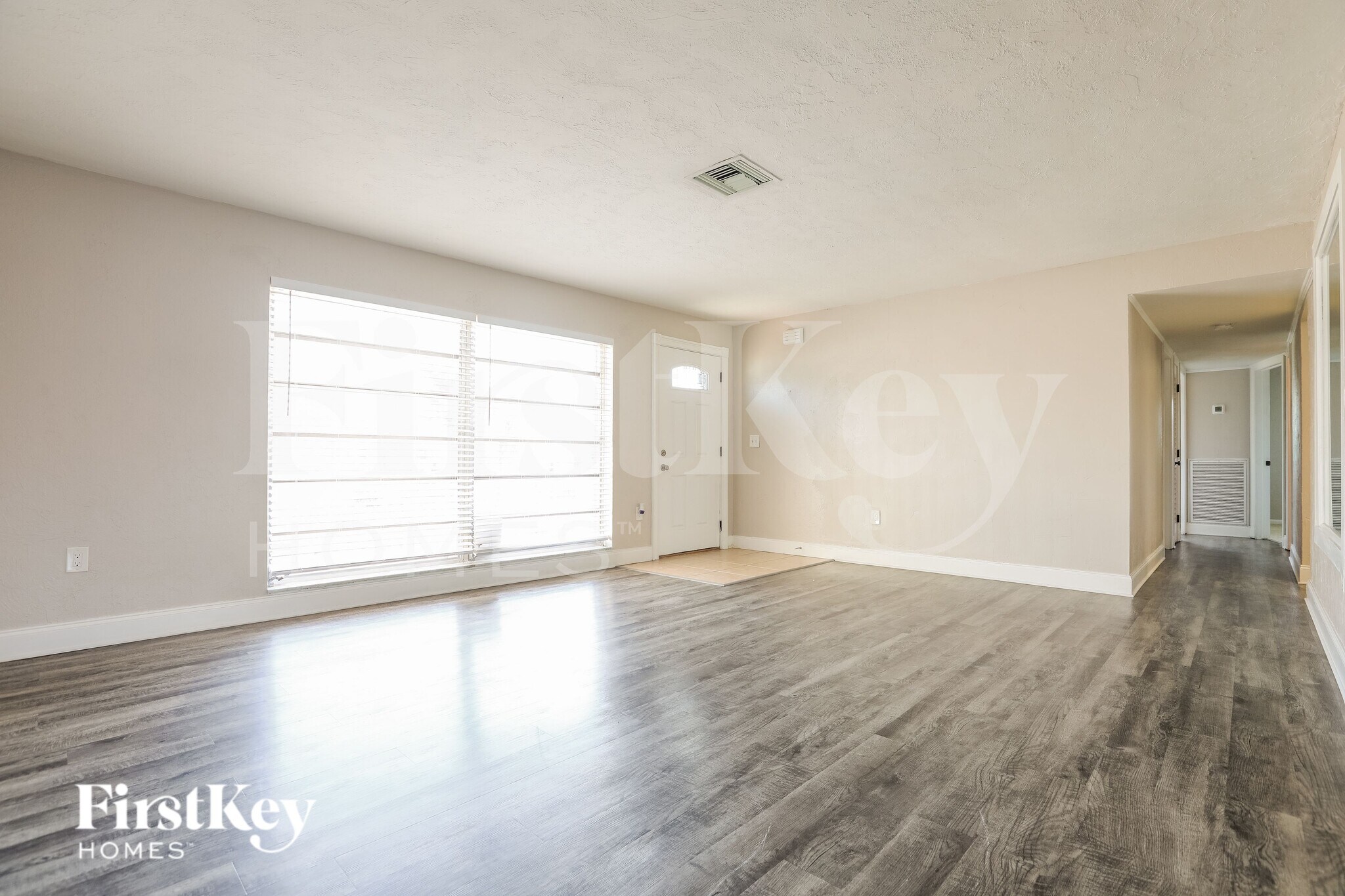 Building Photo - 63 Rotonda Cir