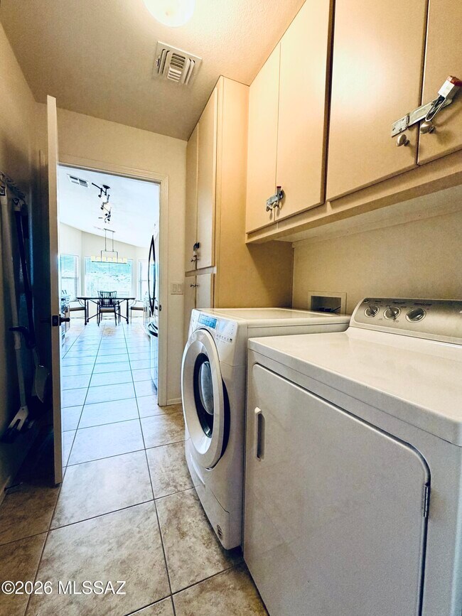 Building Photo - 39577 Diamond Bay Dr