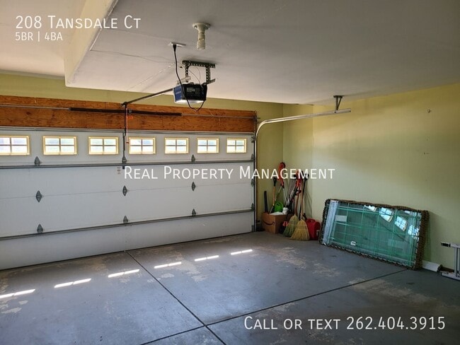 Building Photo - 208 Tansdale Ct