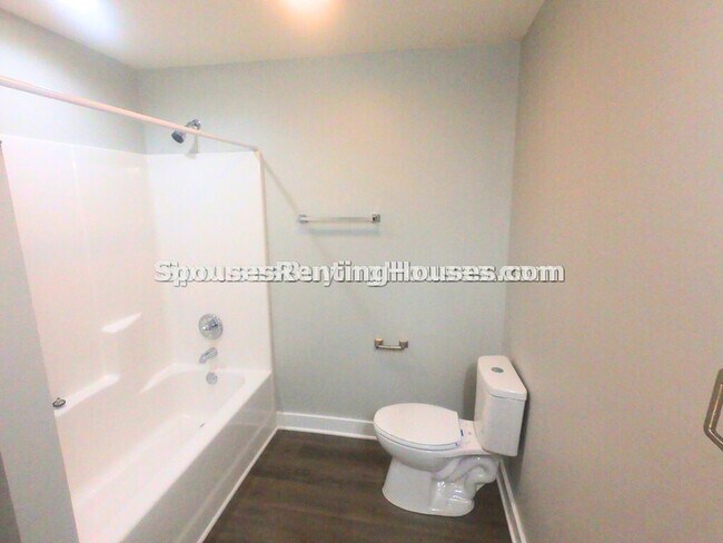 Building Photo - 420 Indiana St